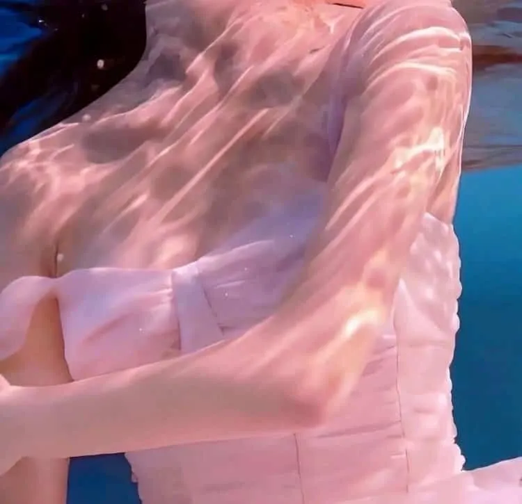 极致暴力美学《甜蜜的人生》李秉宪经典：因为一个女人，黑帮头目遭到全组织追杀