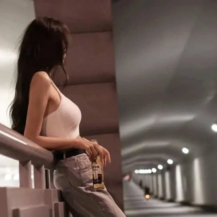 悬疑犯罪暴力《渴望》中岛哲也执导：病态美少女失踪案，揭开深不见底的罪恶黑洞