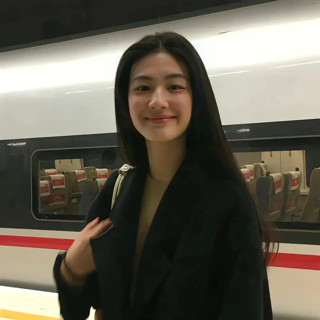 谍战悬疑动作《密探》宋康昊孔刘：双面间谍在火车上的心理博弈，紧张到无法呼吸